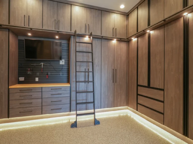 The closet butler como showroom ladder on rails.