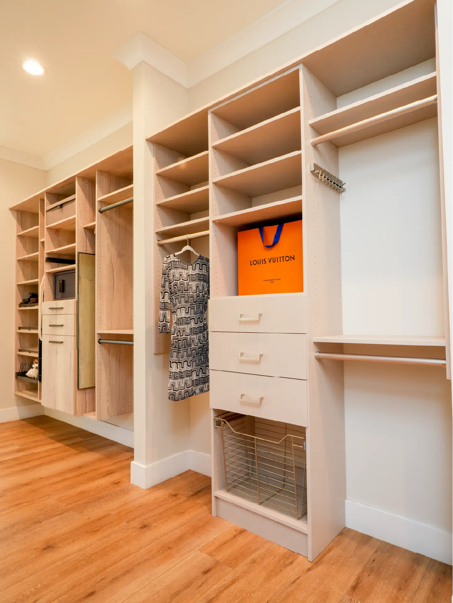 The closet butler porto showroom display image.